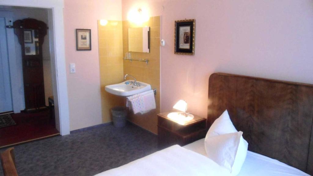 Hotel Krone Gößweinstein Szoba fotó