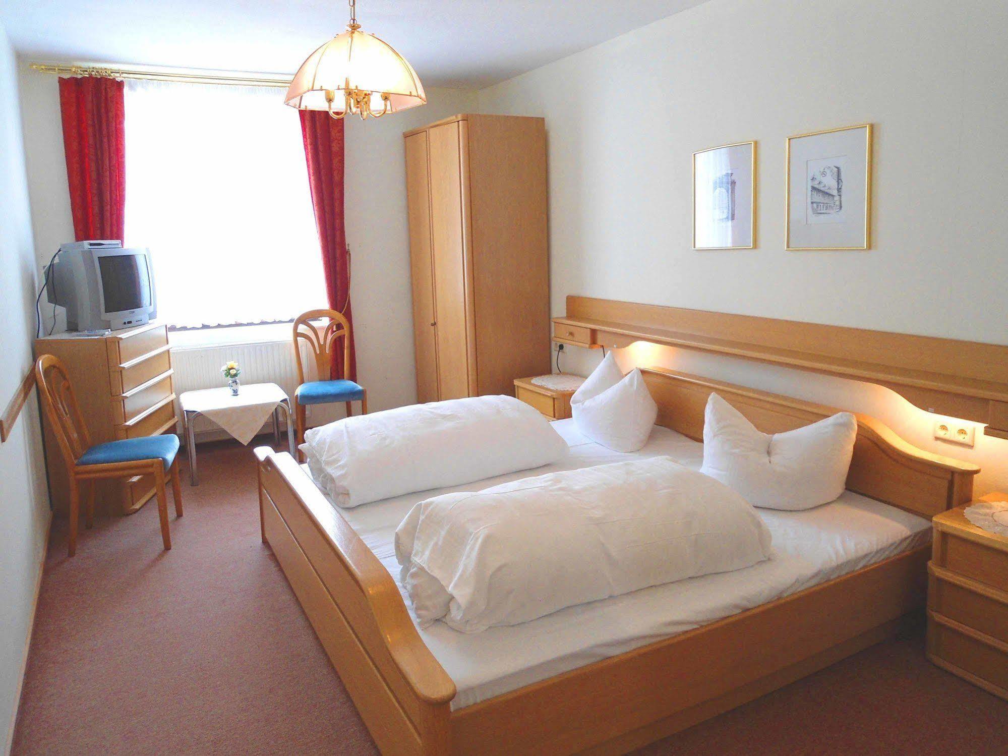 Hotel Krone Gößweinstein Kültér fotó